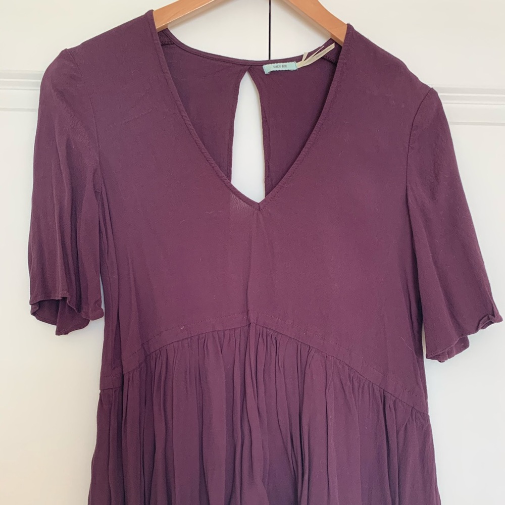 Kimchi Blue Plum Peplum Vneck Top W Keyhole Back